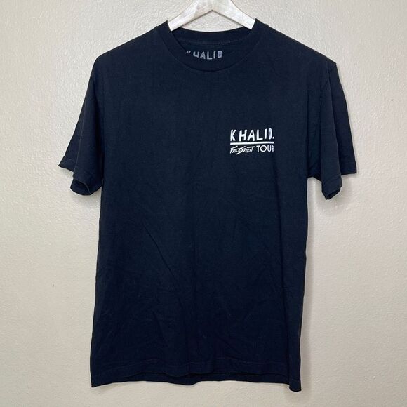 Khalid Black Free Spirit Tour 2019 Concert Bee Shirt Cities Dates Merchandise L - Picture 1 of 6